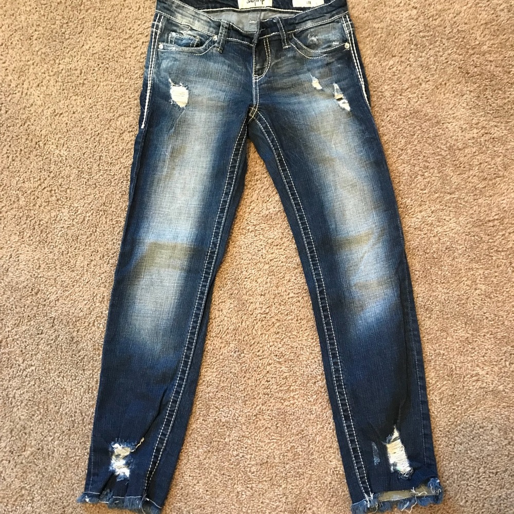 Day trip capris SOLD